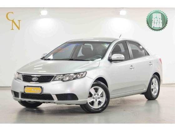 KIA CERATO 1.6 EX3 SEDAN 16V GASOLINA 4P MANUAL